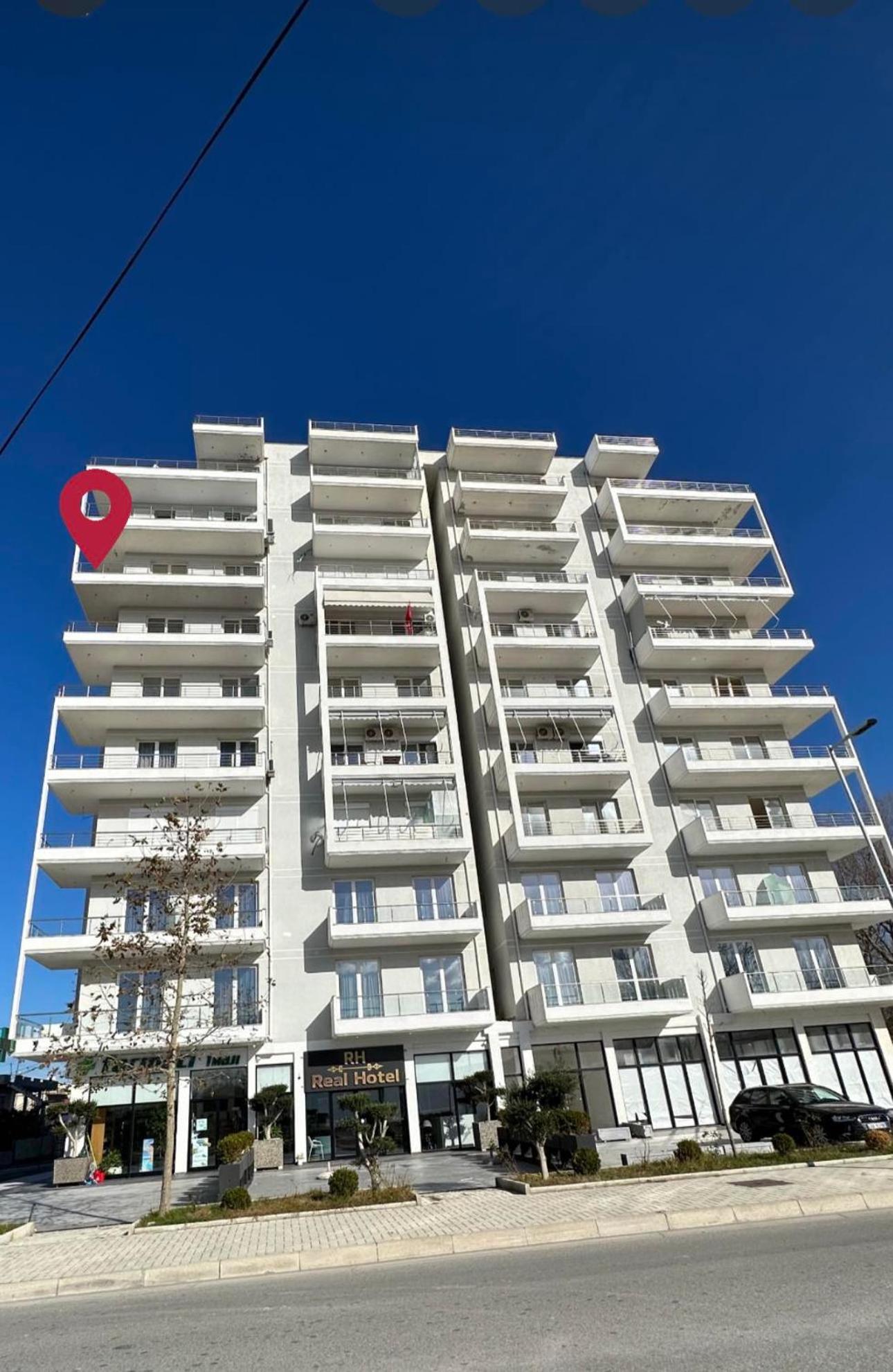 Sea View Apartment Luxury Vlorë Esterno foto