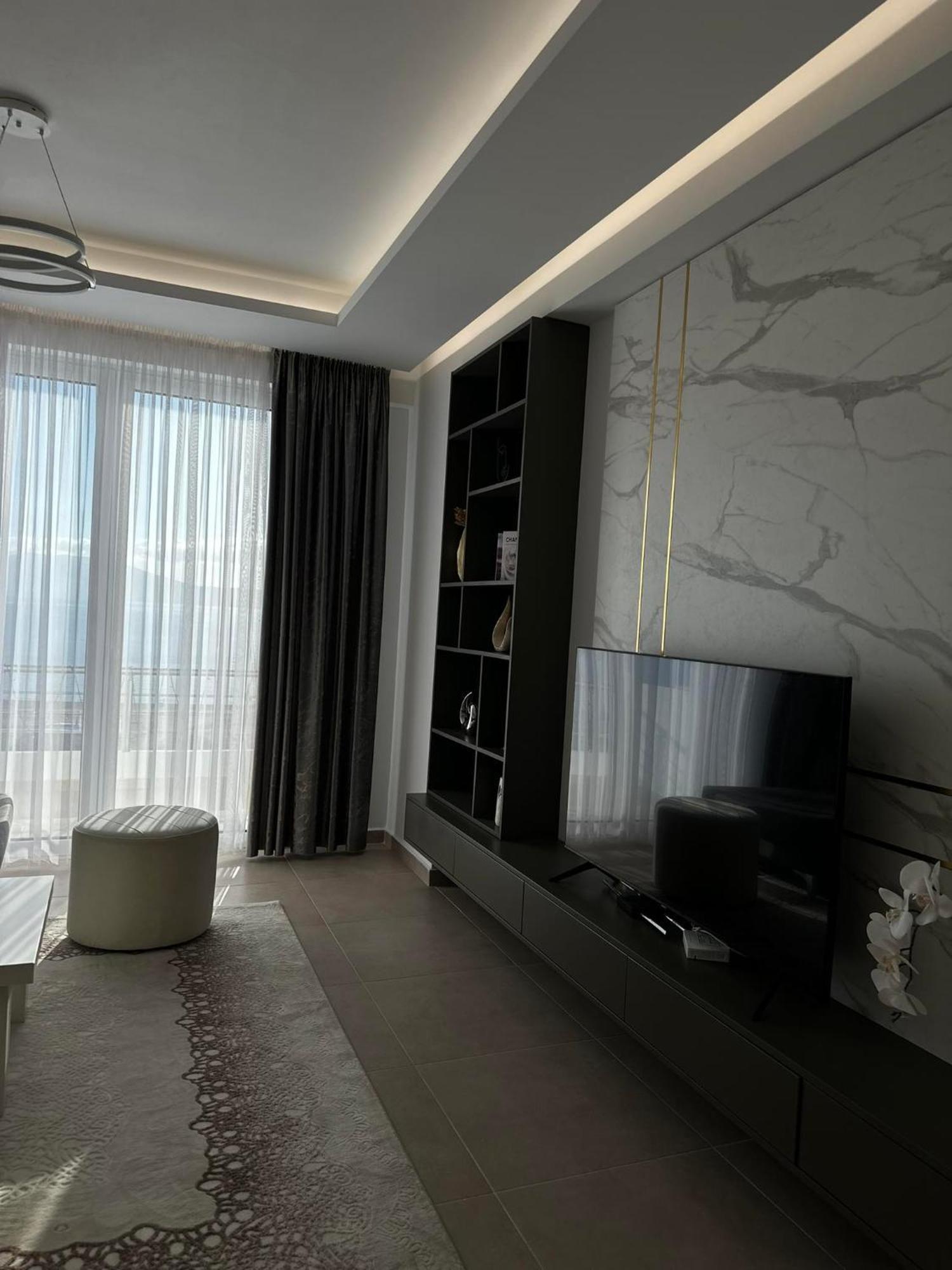 Sea View Apartment Luxury Vlorë Esterno foto